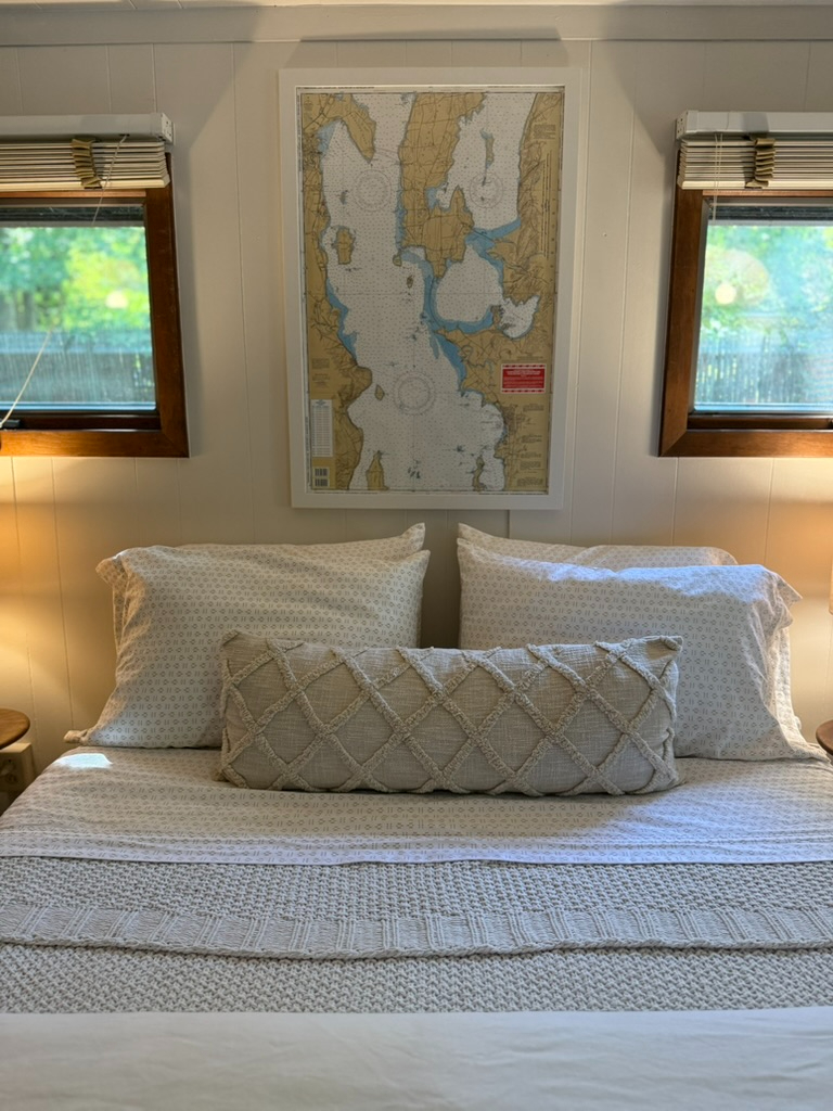 Come stay at LIttle Red Cabin - Photo 11