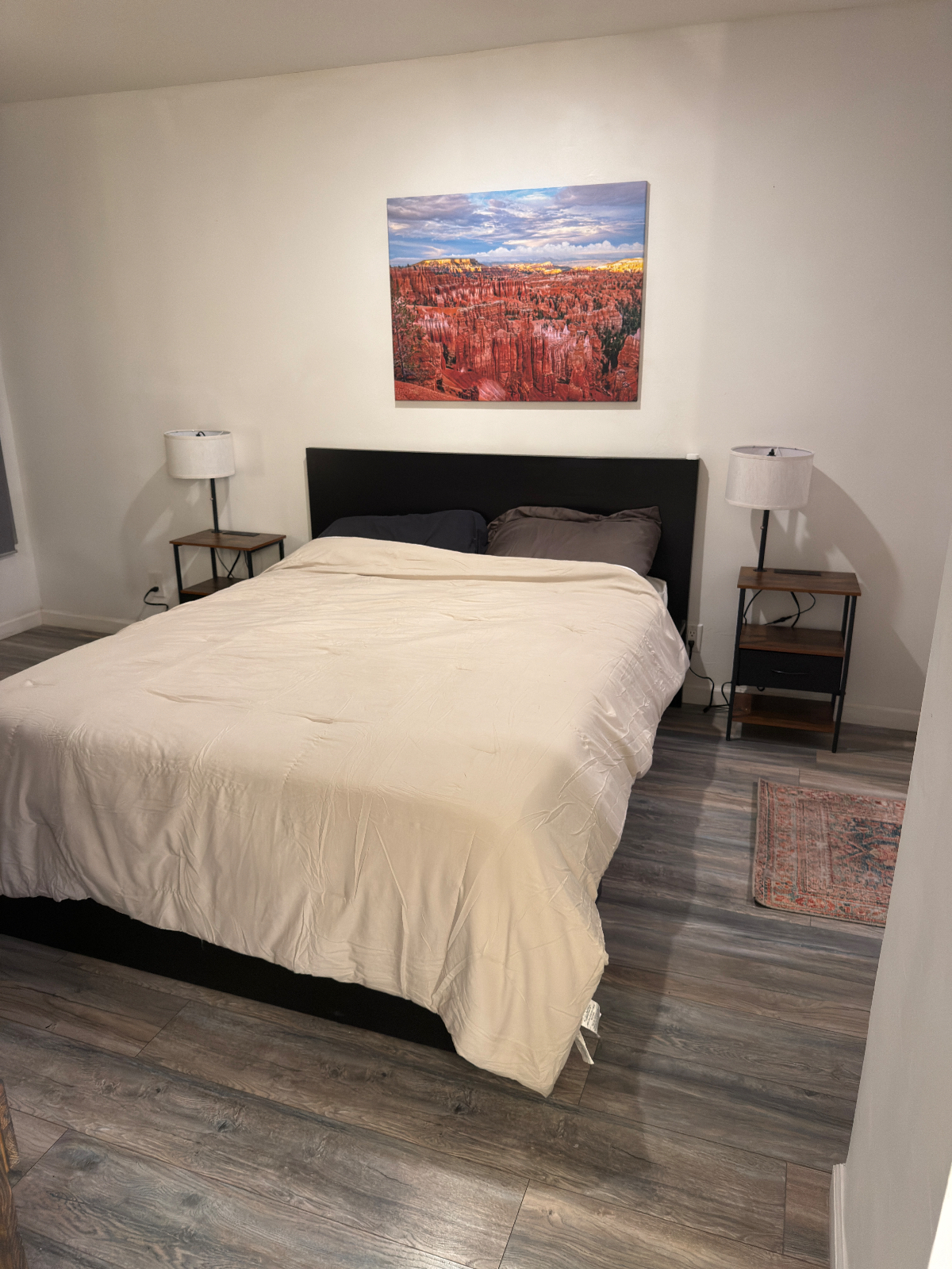 Condo in the heart of Hollywood - Photo 5