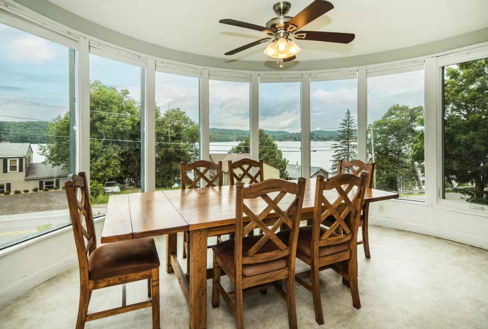 3-Bedroom House Overlooking Lake Bomoseen - Photo 3