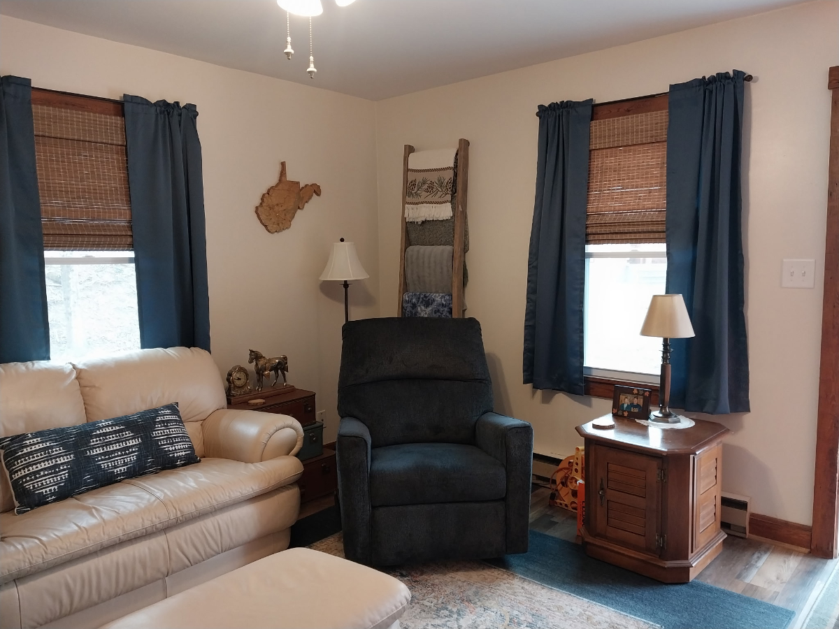 Creekside Cabin Getaway - Photo 6