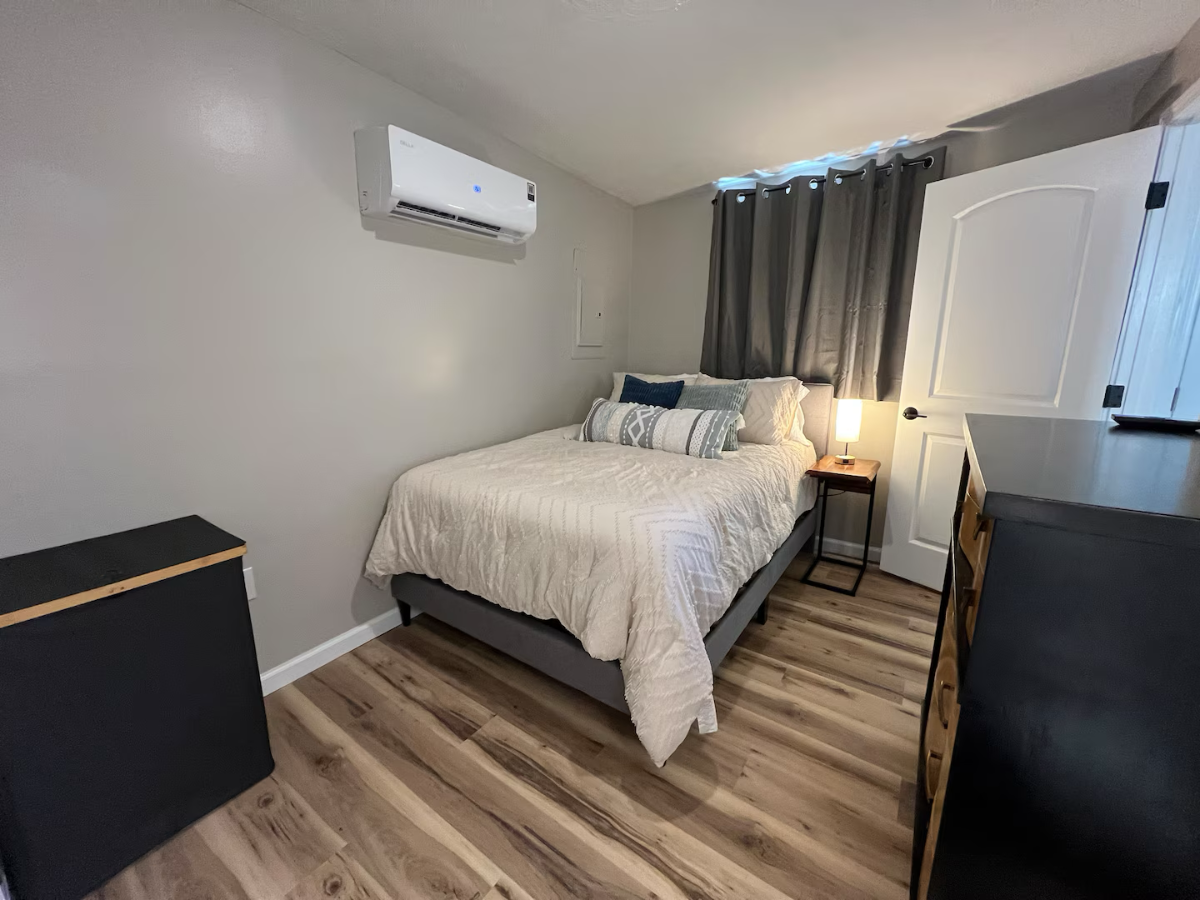 Conveniently Located Modern 1 BR - Photo 8