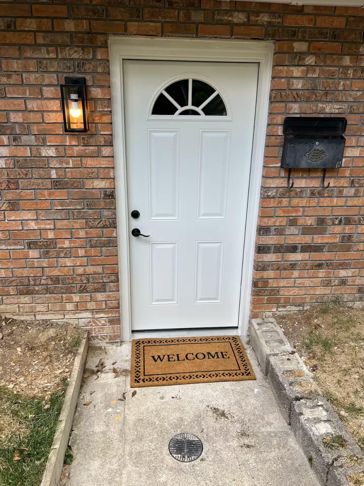 Conveniently Located Modern 1 BR - Photo 12