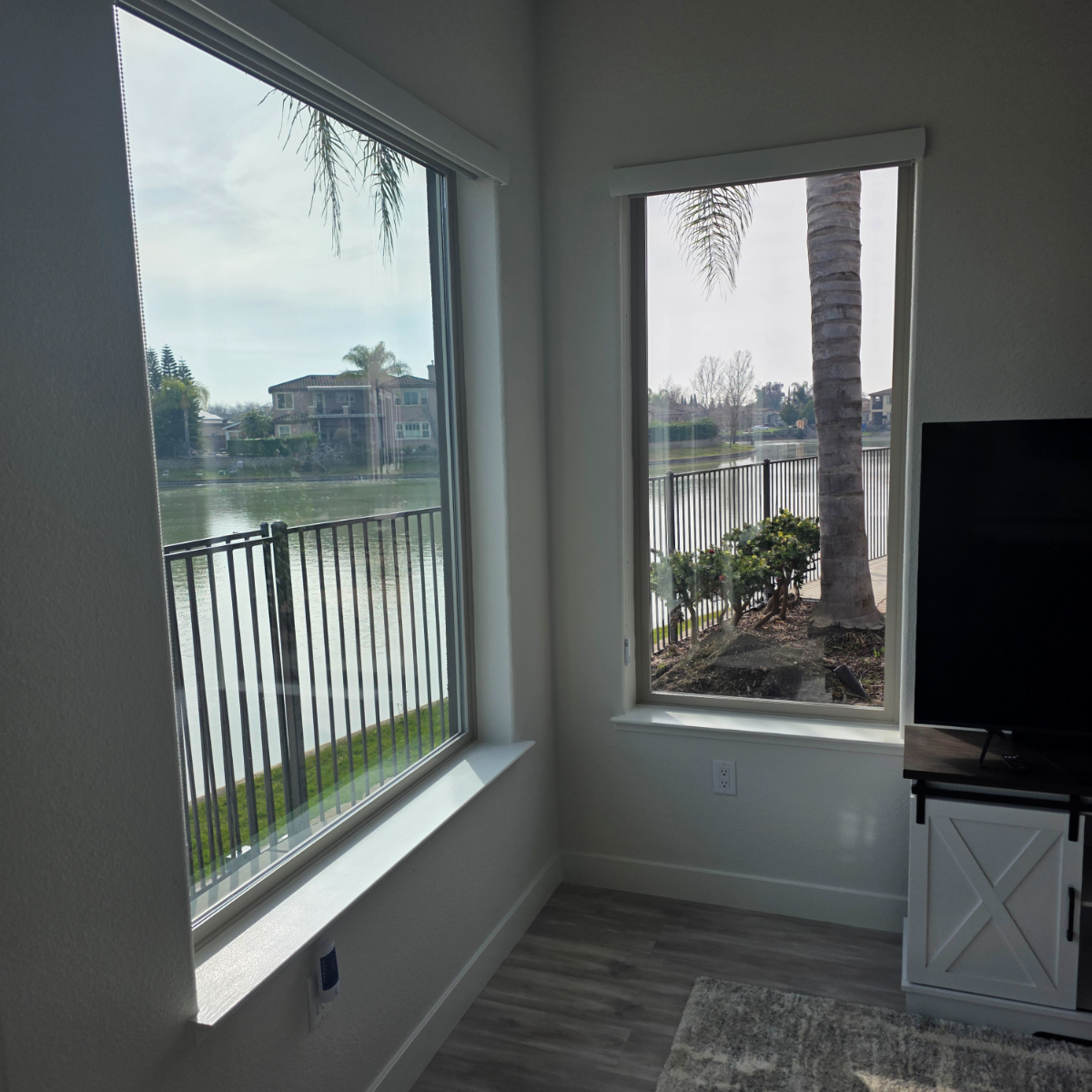 Peaceful Lakefront ADU- Modern, Cozy, and Fully Equipped - Photo 5