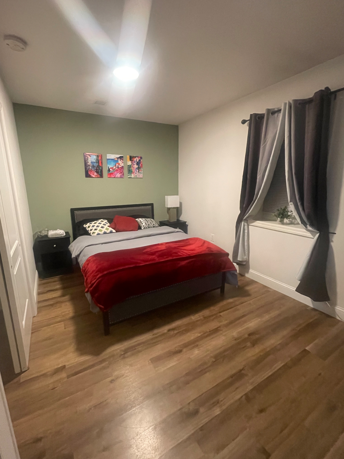 New Modern Apartment - Photo 6