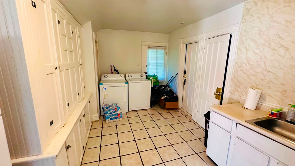 Newly Renovated. Washer/Dryer in Unite. Close to Major Hospitals - Photo 9
