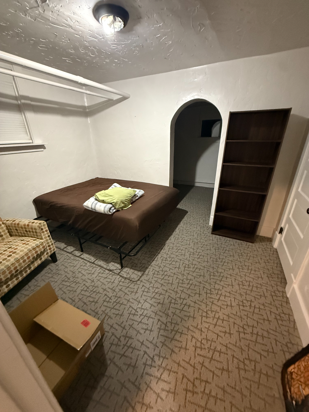 Quaint basement unit in Duplex - Photo 7