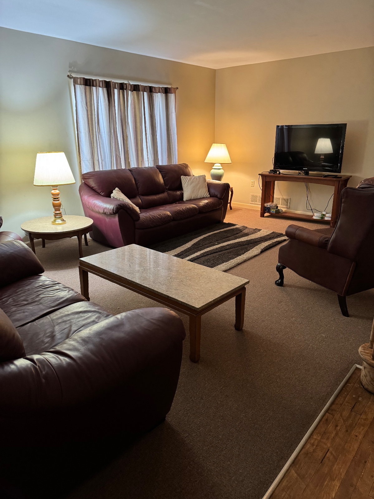 Cozy furnished home near hospital - Photo 6