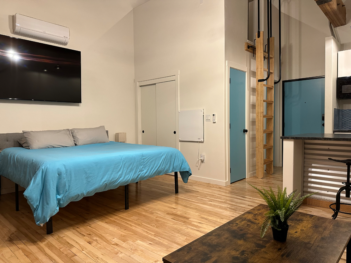 Incredible Industrial Studio Loft in the Heart of Downtown Redmond - Photo 5