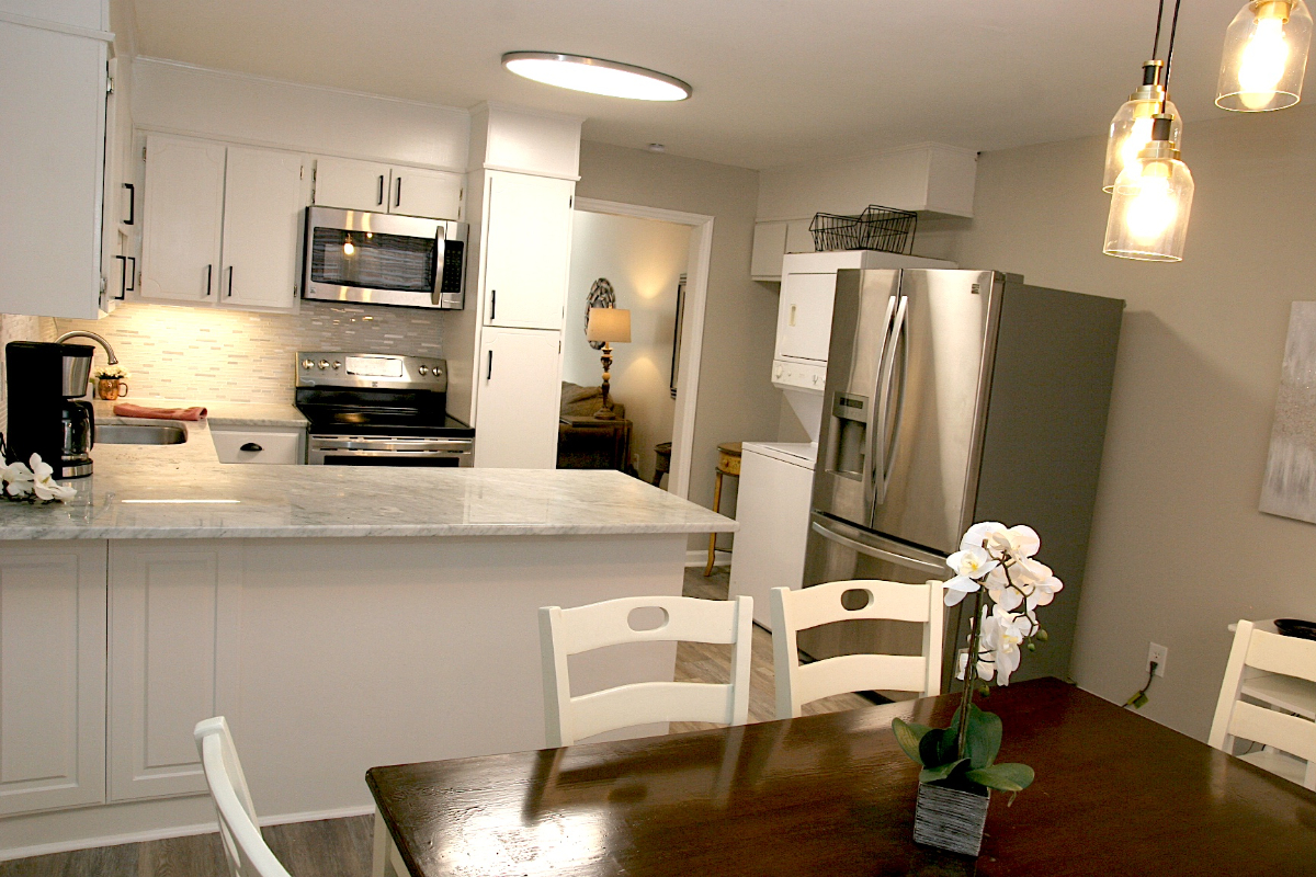 Cozy Apartment in quiet neighborhood - Photo 8