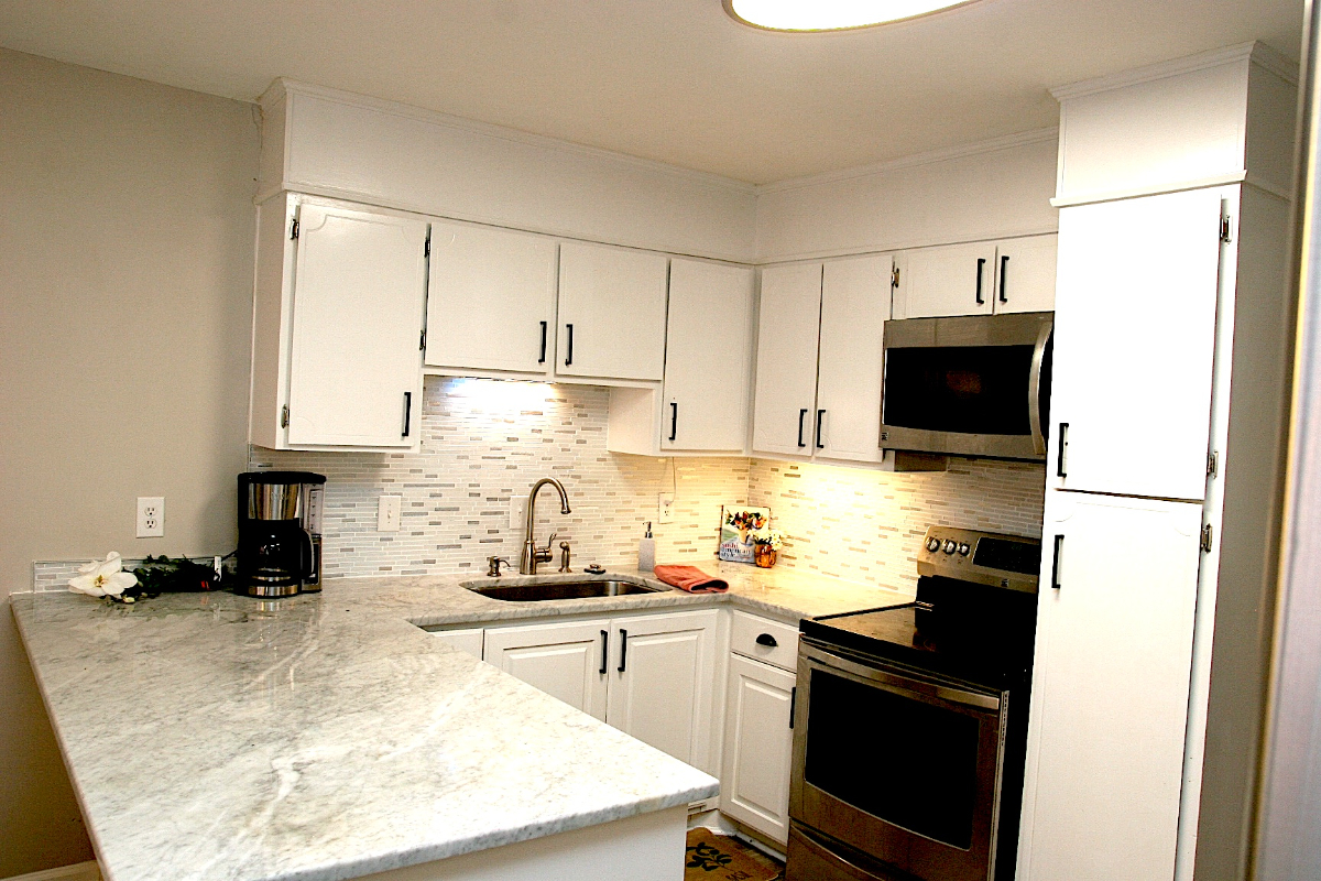 Cozy Apartment in quiet neighborhood - Photo 9
