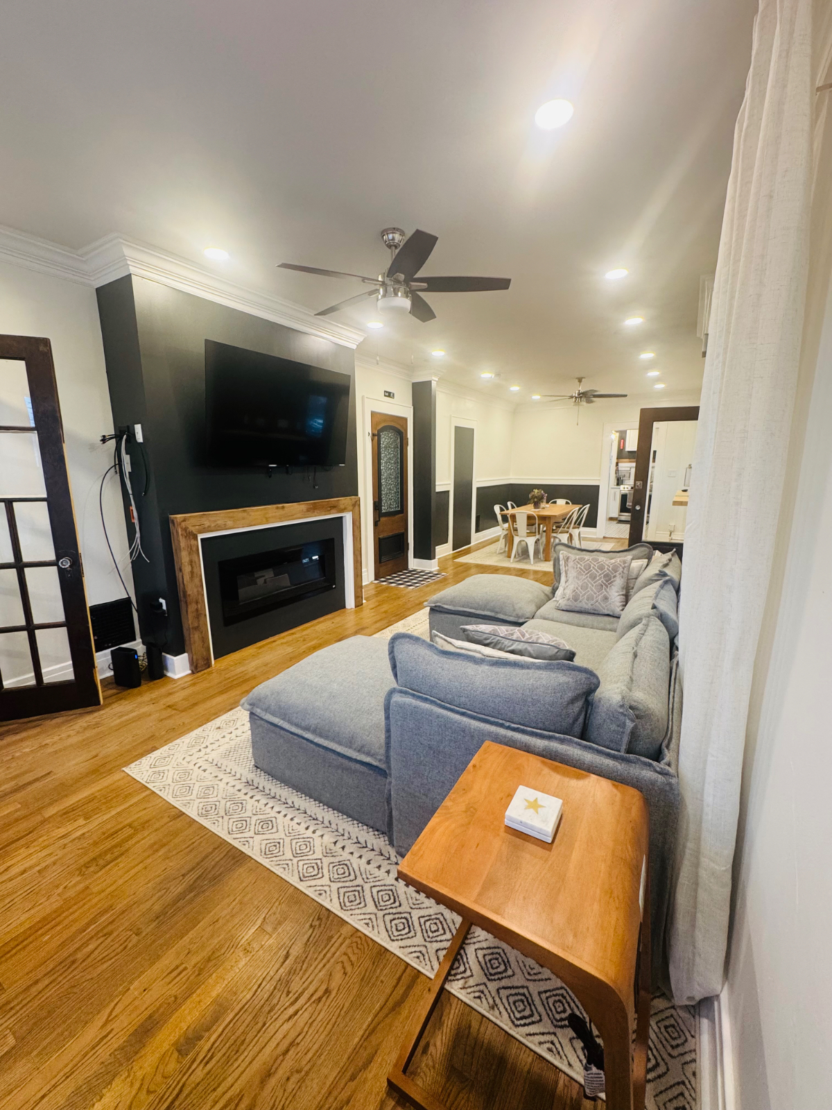 1 Elegant Room for Rent with  Modern Finishes, King-Size Comfort - Photo 5