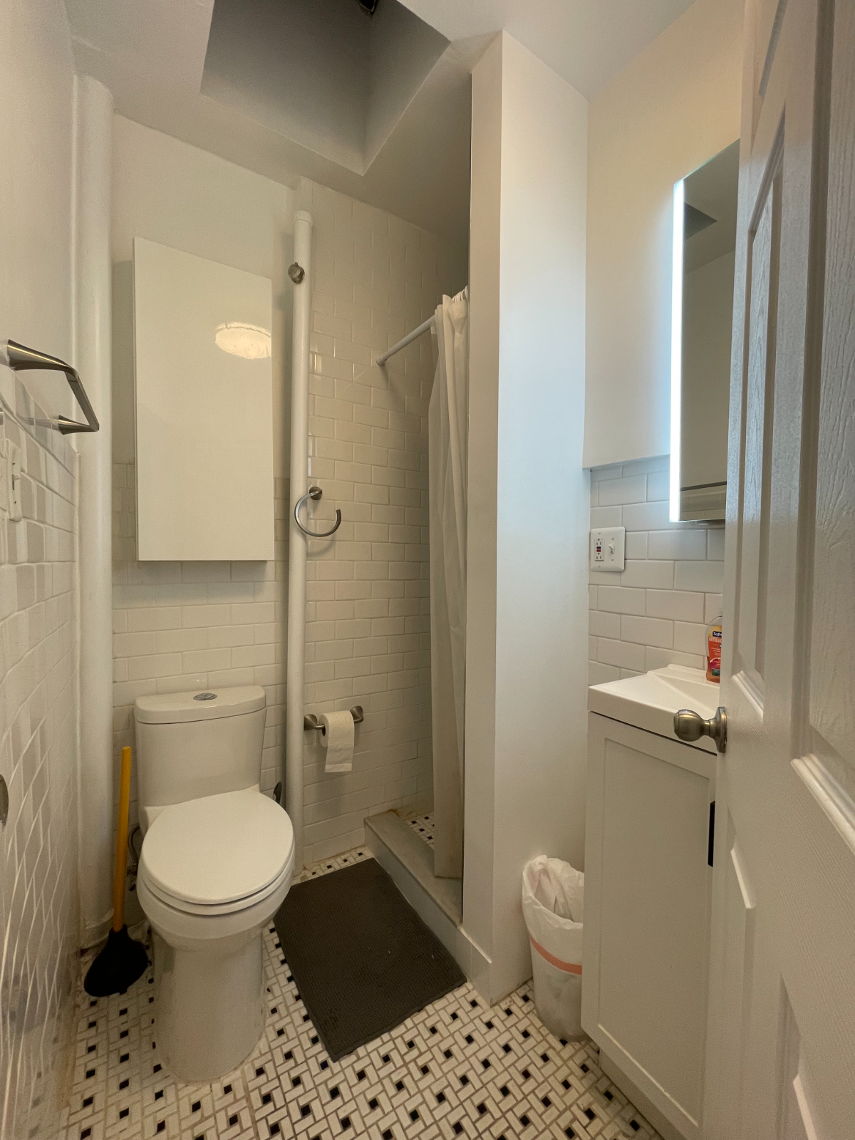 Newly Renovated and Fully Furnished 2BR East Harlem - Wi-Fi - Photo 5