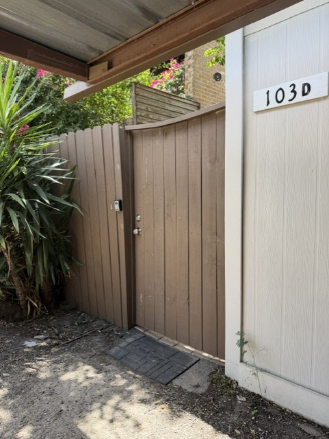 Min to SpaceX, LNG & Port | 3BR Townhome w/ Community Pool & 4-Car Parking - Photo 2