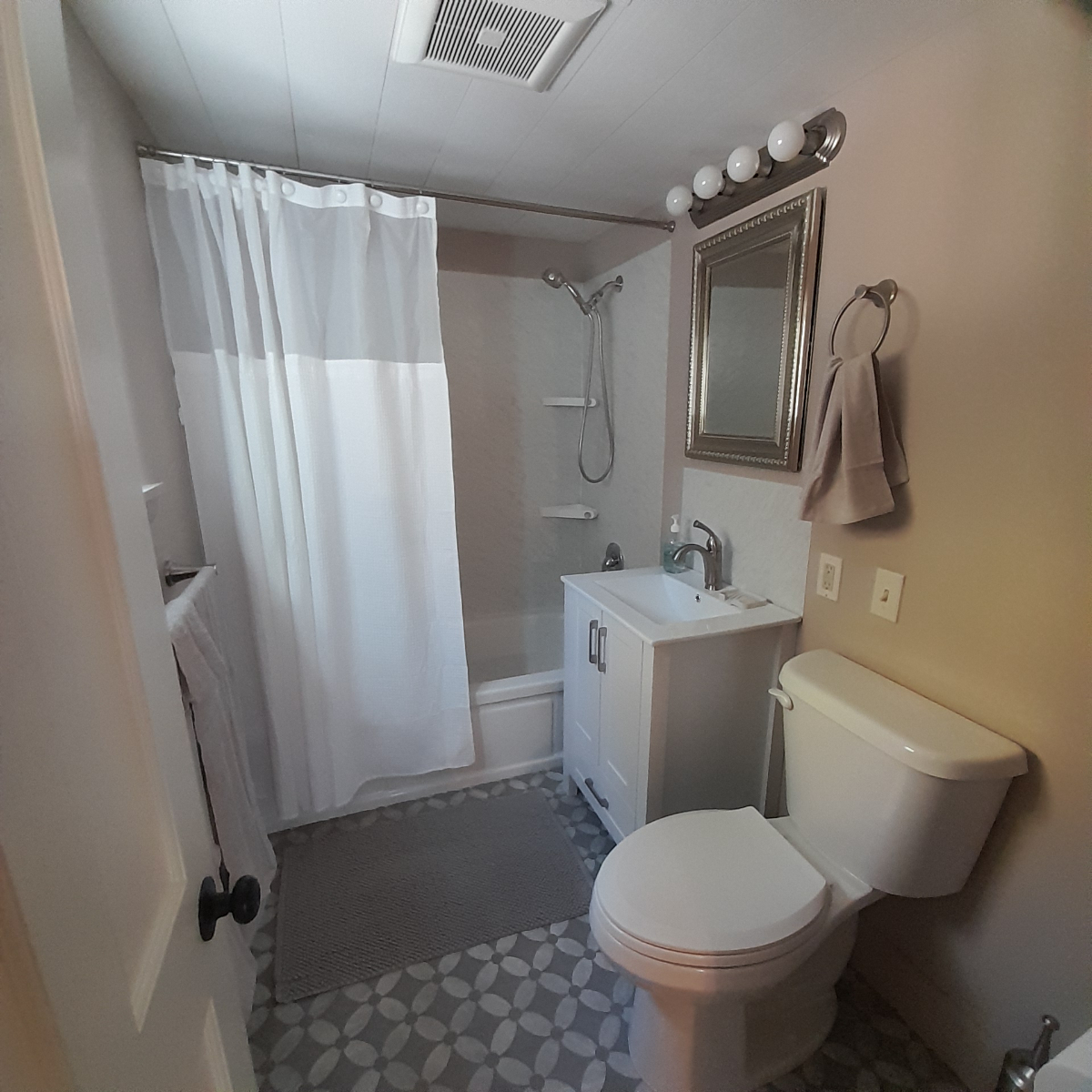 Brandon Country Cottage - Photo 8