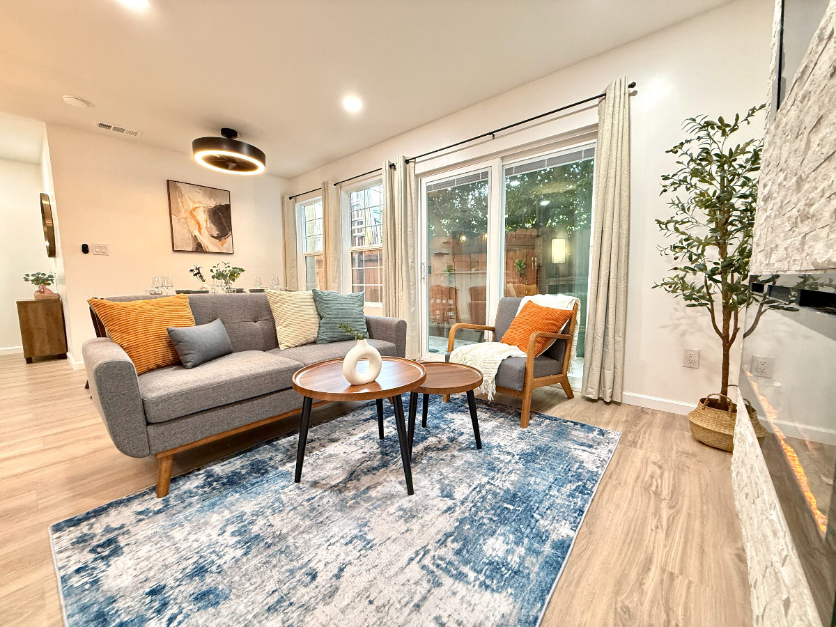Move-in READY. Elegant Hidden Gem 3Bed/2Bath Culver City&Bev Hills W/Parking&Laundry&All Essentials Included. - Photo 1