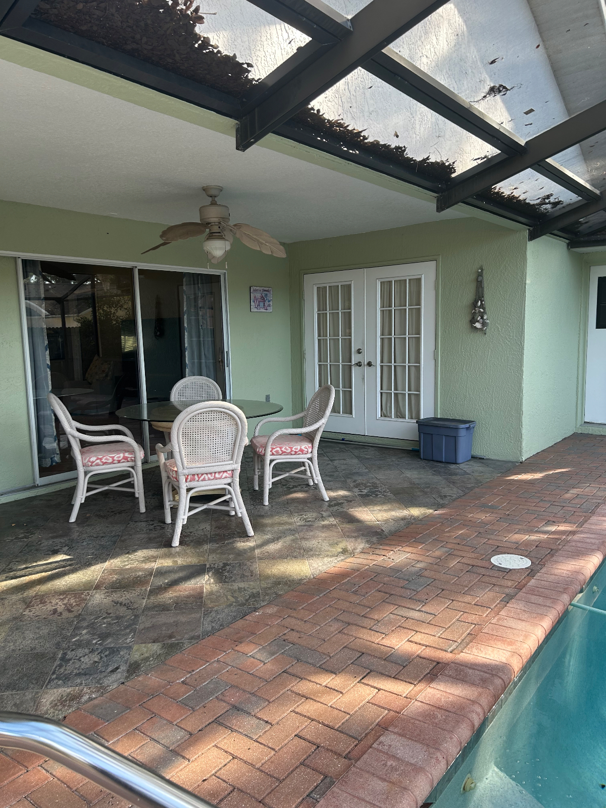 Furnished house on cul-de-sac, pet friendly - Photo 8