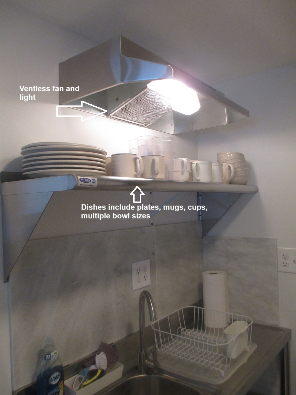 Private room with private full bath, private kitchenette, private entrance, private  parking. - Photo 10