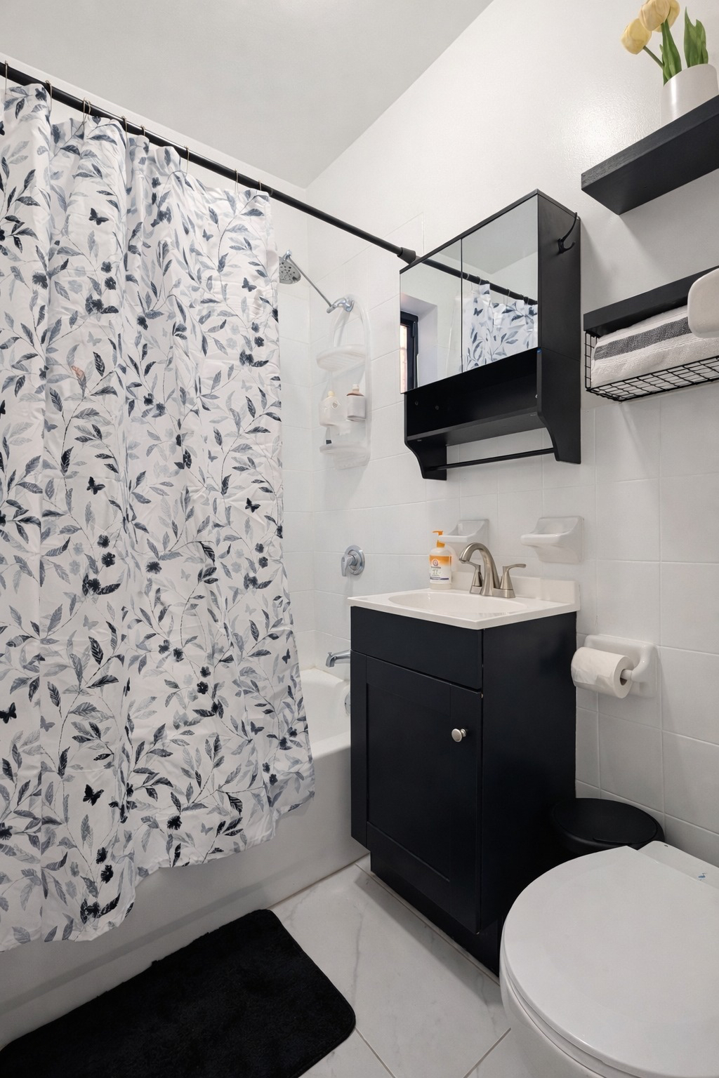 Fully furnished housing for medical students, residents, fellows, physicians, and healthcare profess - Photo 8