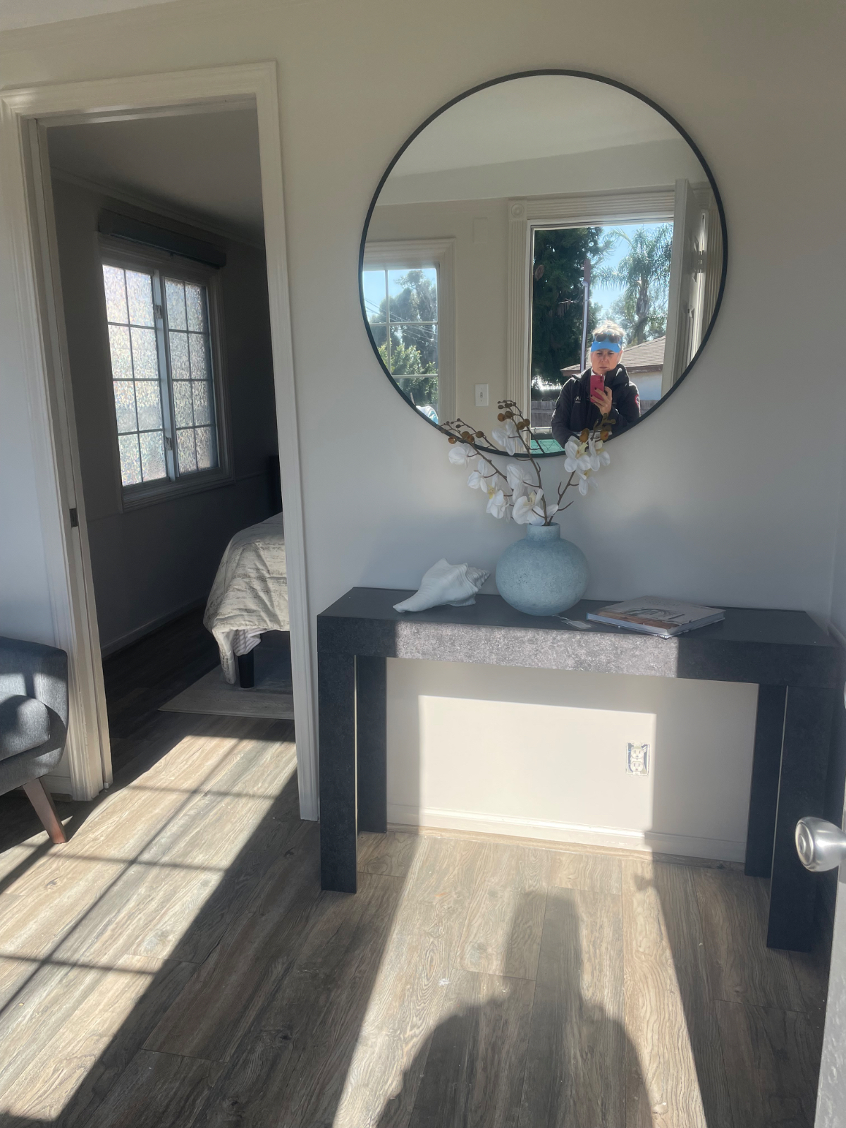North Park - 2 br/1ba home- 2 car garage, yard, w/d - Photo 2