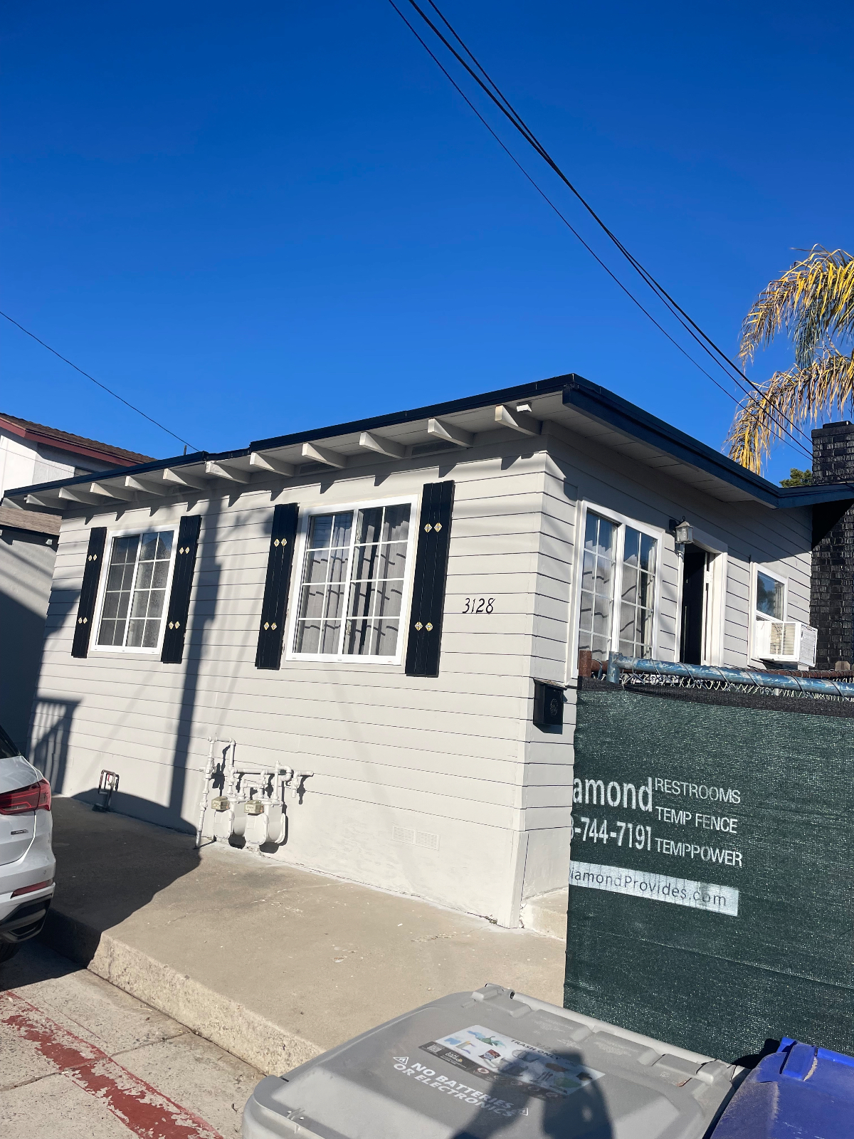 North Park - 2 br/1ba home- 2 car garage, yard, w/d - Photo 1