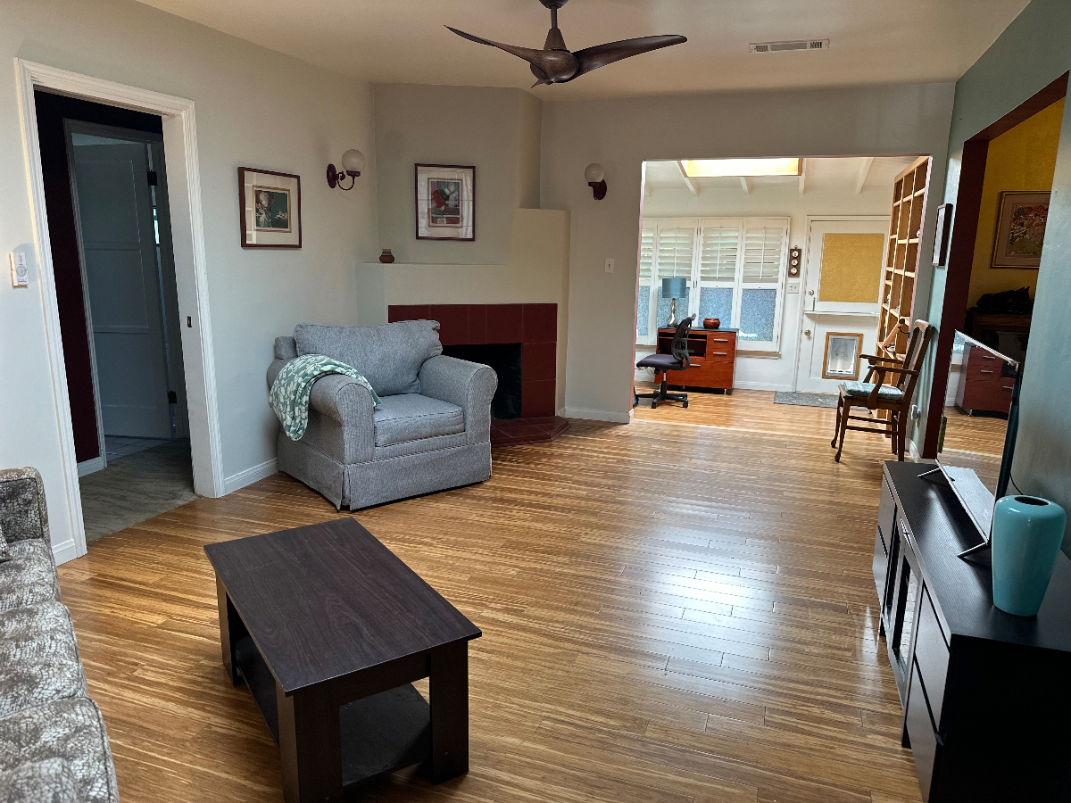 Home of Happy Destiny - West LA - Photo 4
