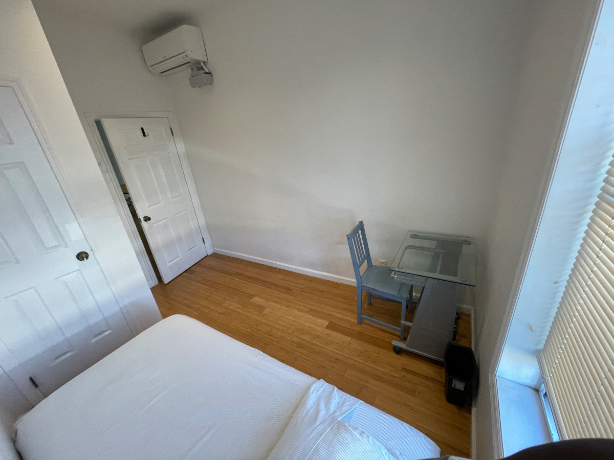 Modern Spacious Brooklyn Brownstone with lots of Natural Sunlight - Photo 2
