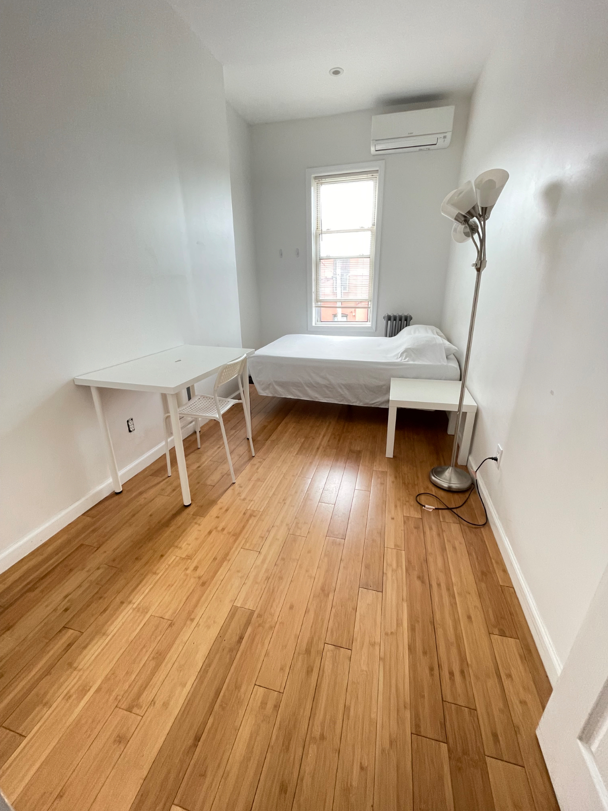 Modern Spacious Brooklyn Brownstone with lots of Natural Sunlight - Photo 4