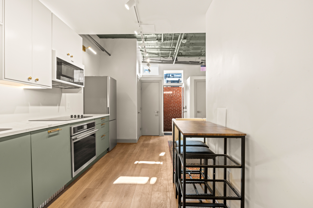 1 Bedroom Apt at Catholic University - Photo 5