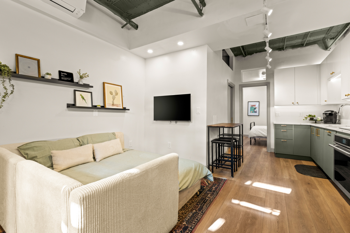1 Bedroom Apt at Catholic University - Photo 3