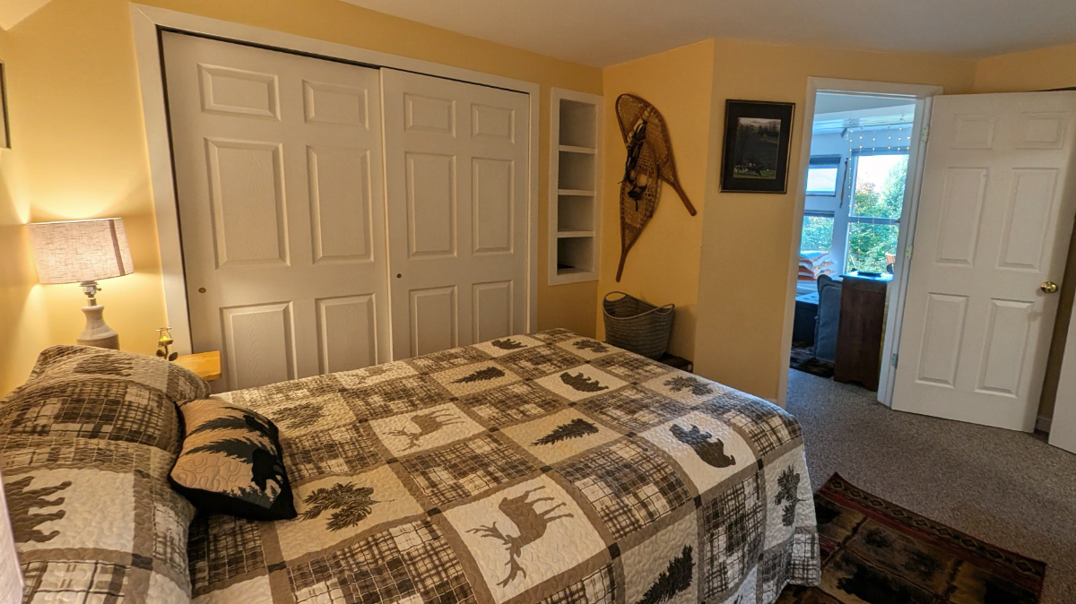 Secluded 1BR apartment on 3 acres of meadows and forest. All utilities included - Photo 7