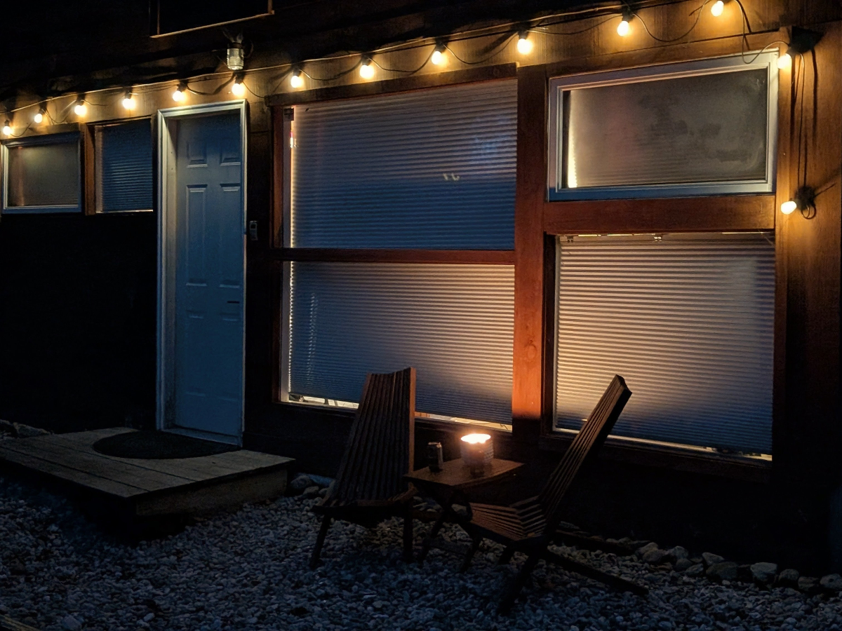 Secluded 1BR apartment on 3 acres of meadows and forest. All utilities included - Photo 3