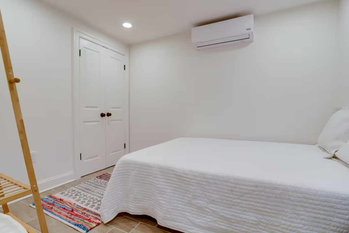 Modern 1-Bedroom Basement Apartment with Updated Interiors and Easy Access to DC, Maryland & Norther - Photo 12