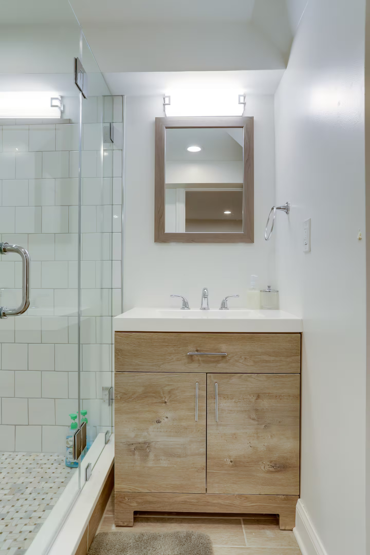 Modern 1-Bedroom Basement Apartment with Updated Interiors and Easy Access to DC, Maryland & Norther - Photo 7