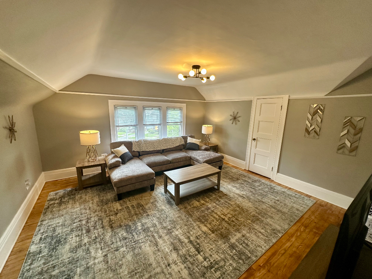 1 Bed/1 Bath Full Apartment in Park Ave - Photo 8