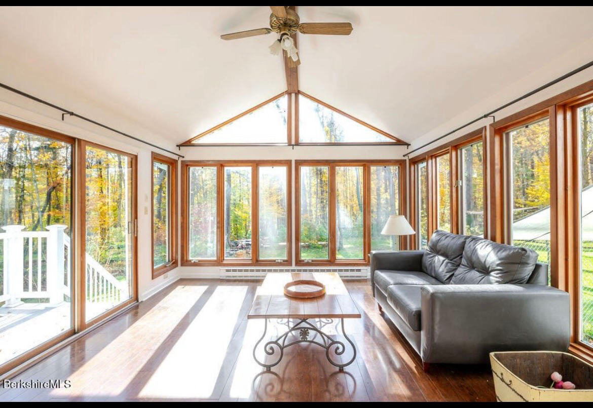 Austerlitz Home  Near the Berkshires - Photo 8