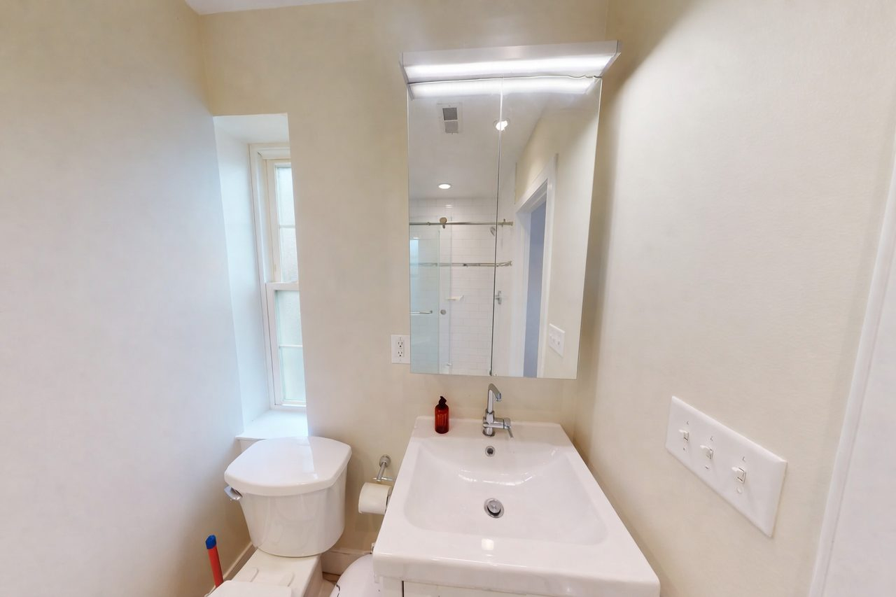 Private Bedroom in Capitol Hill 1456 A - Photo 5
