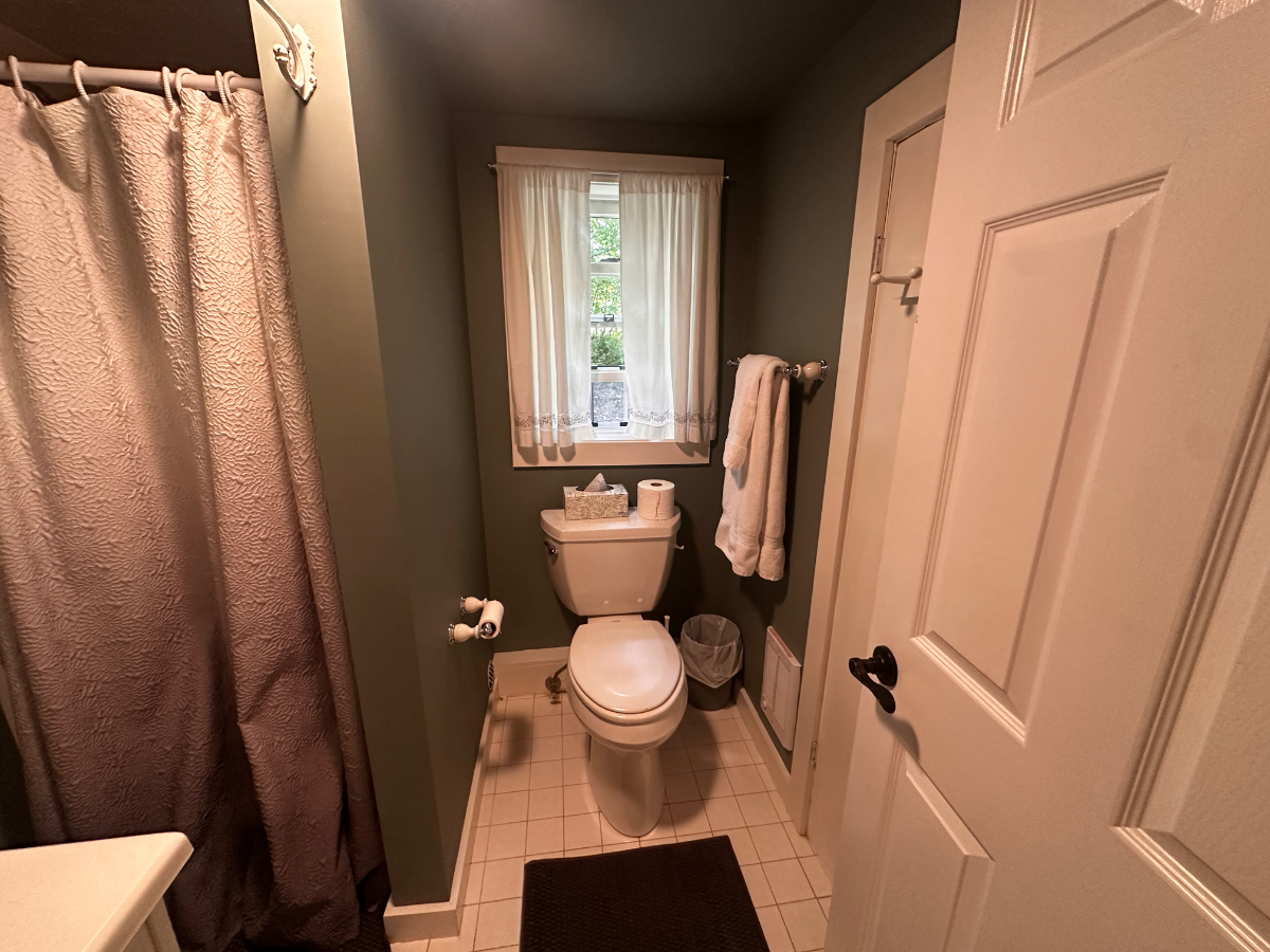 Cozy Vermont Cabin - Photo 11