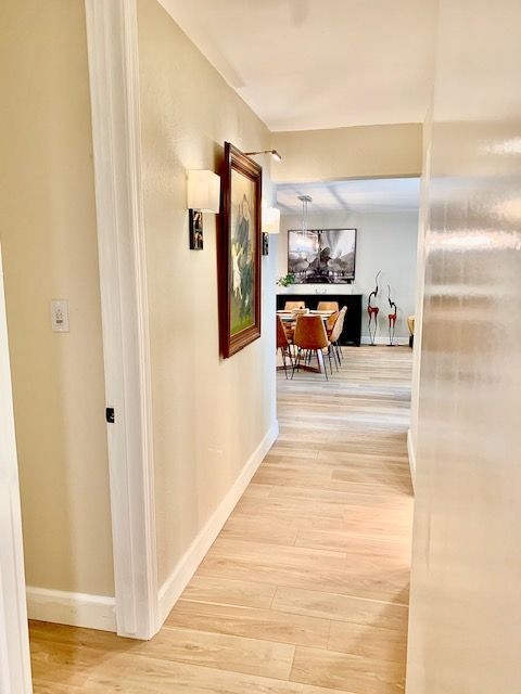Stunning Bayside Condo With Sparkling Water Views Offering Prime Location Near Major Hospitals - Photo 5