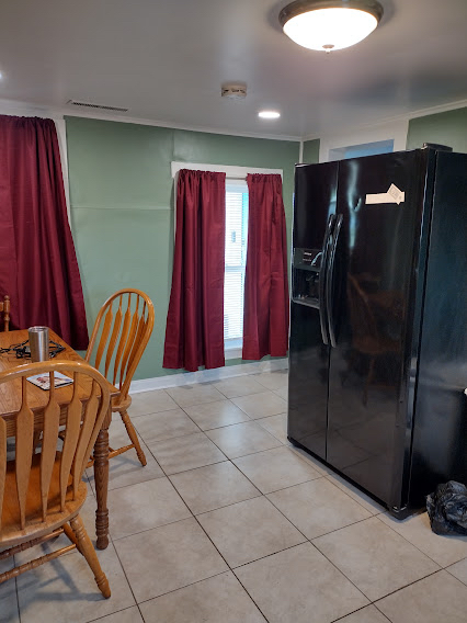 A Home Away - Photo 10