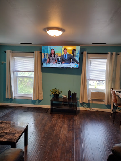 A Home Away - Photo 12