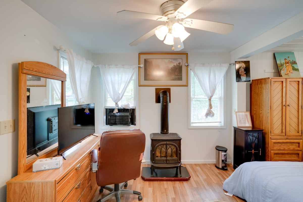 Furnished 1-Bedroom Apartment Near St. Peter & Alb Med hospital (Albany) - Photo 6