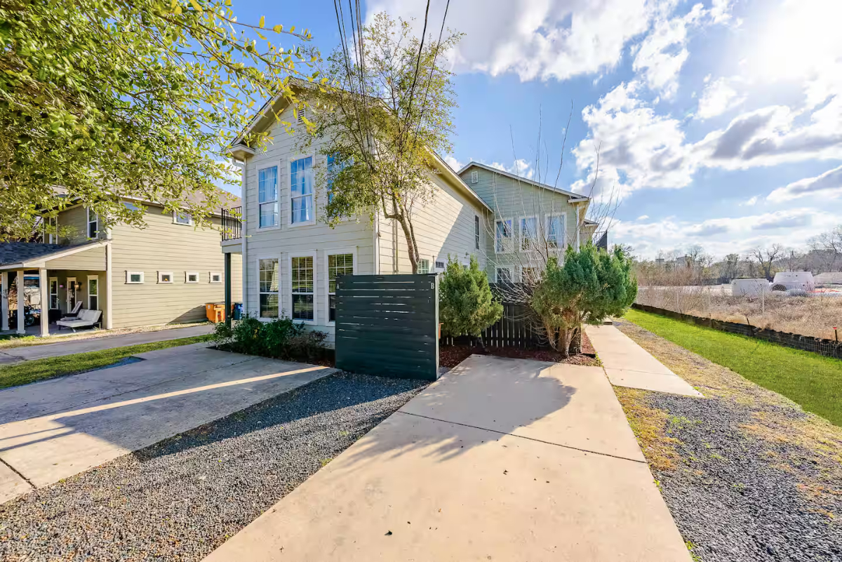 Chic East Austin Home Unit A - Photo 9