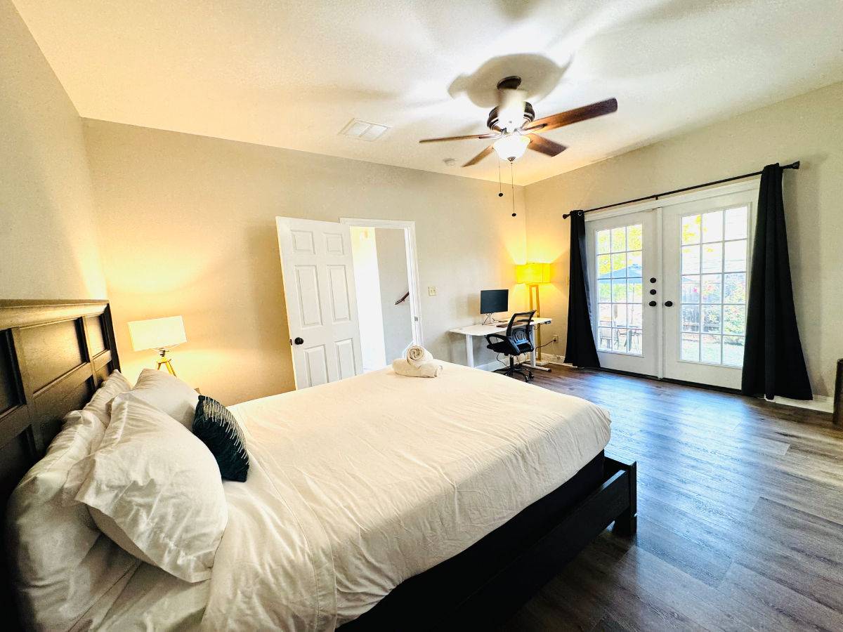 Chic East Austin Home Unit A - Photo 11