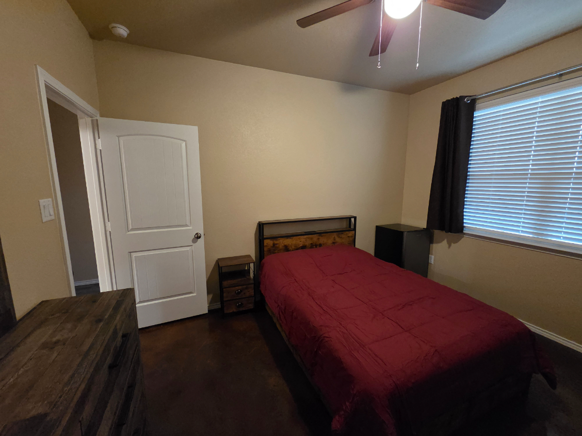 Bedroom 2 - Photo 4
