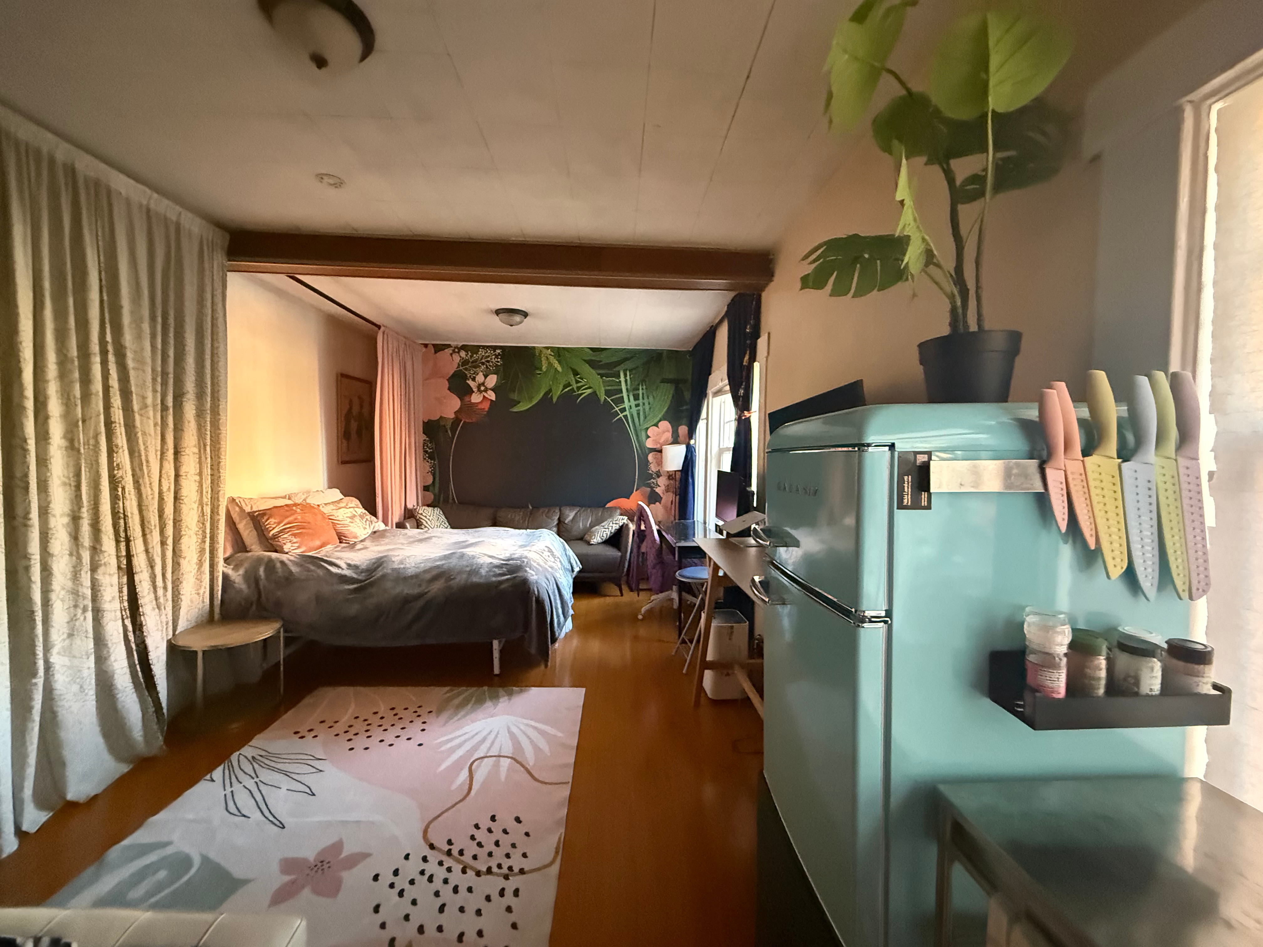 Nob Hill Haven - Photo 1