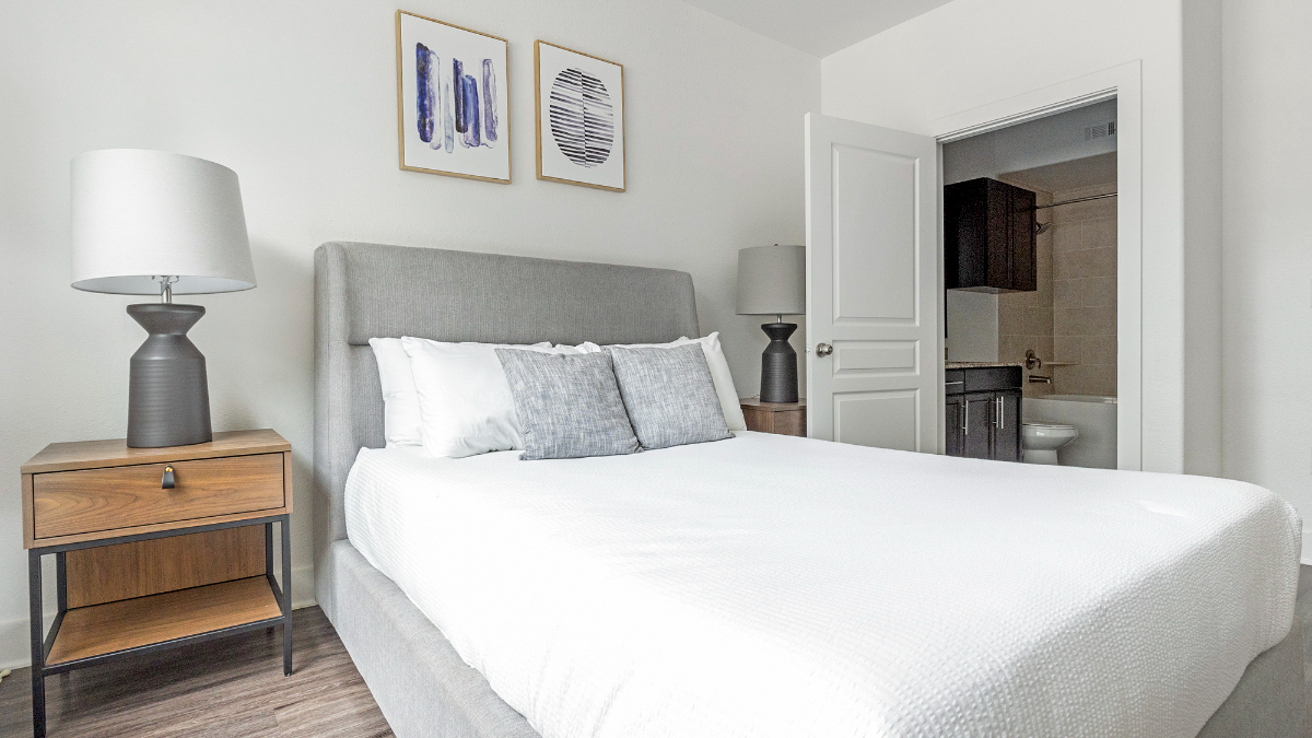 Landing Furnished Apartments at The Reserve Arboretum - Photo 6