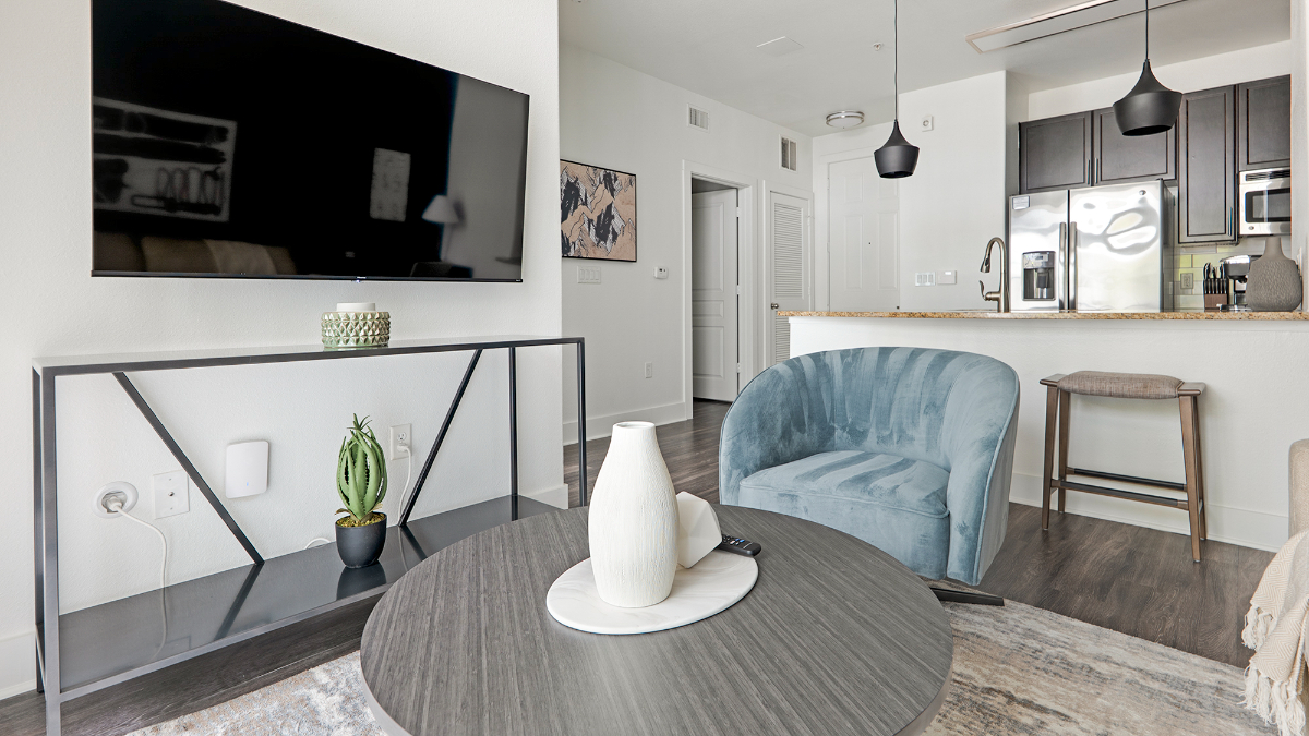 Landing Furnished Apartments at The Reserve Arboretum - Photo 4