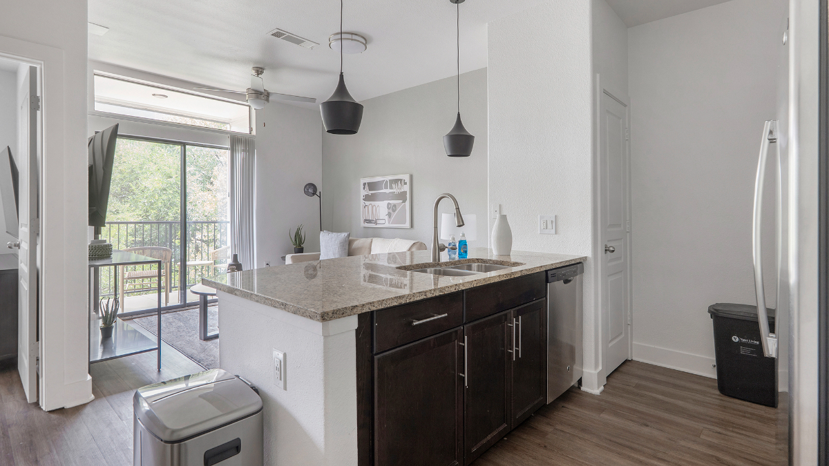 Landing Furnished Apartments at The Reserve Arboretum - Photo 7