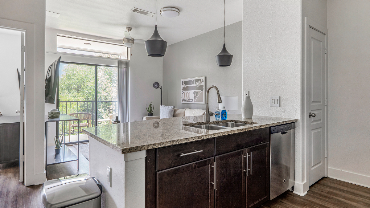 Landing Furnished Apartments at The Reserve Arboretum - Photo 8