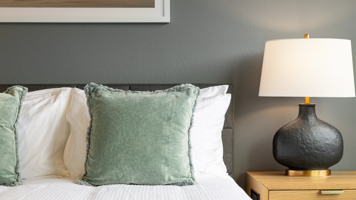 Landing Furnished Apartments at Hickory Cottages - - Photo 6